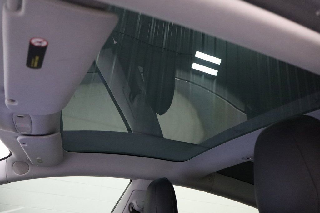 Used 2018 Tesla Model 3 Mid Range image 21