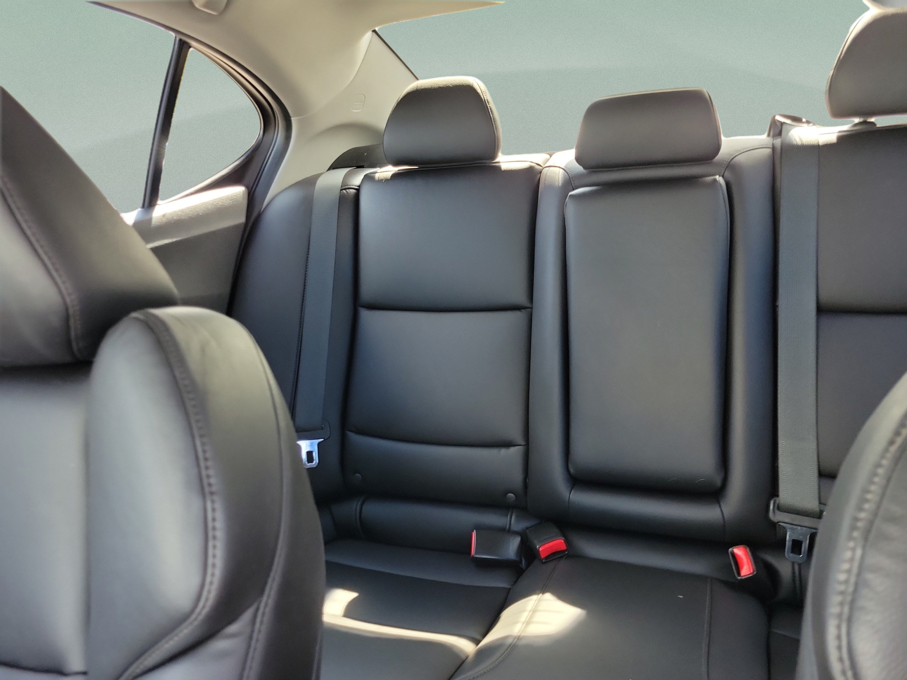 Used 2019 Acura TLX FWD image 8