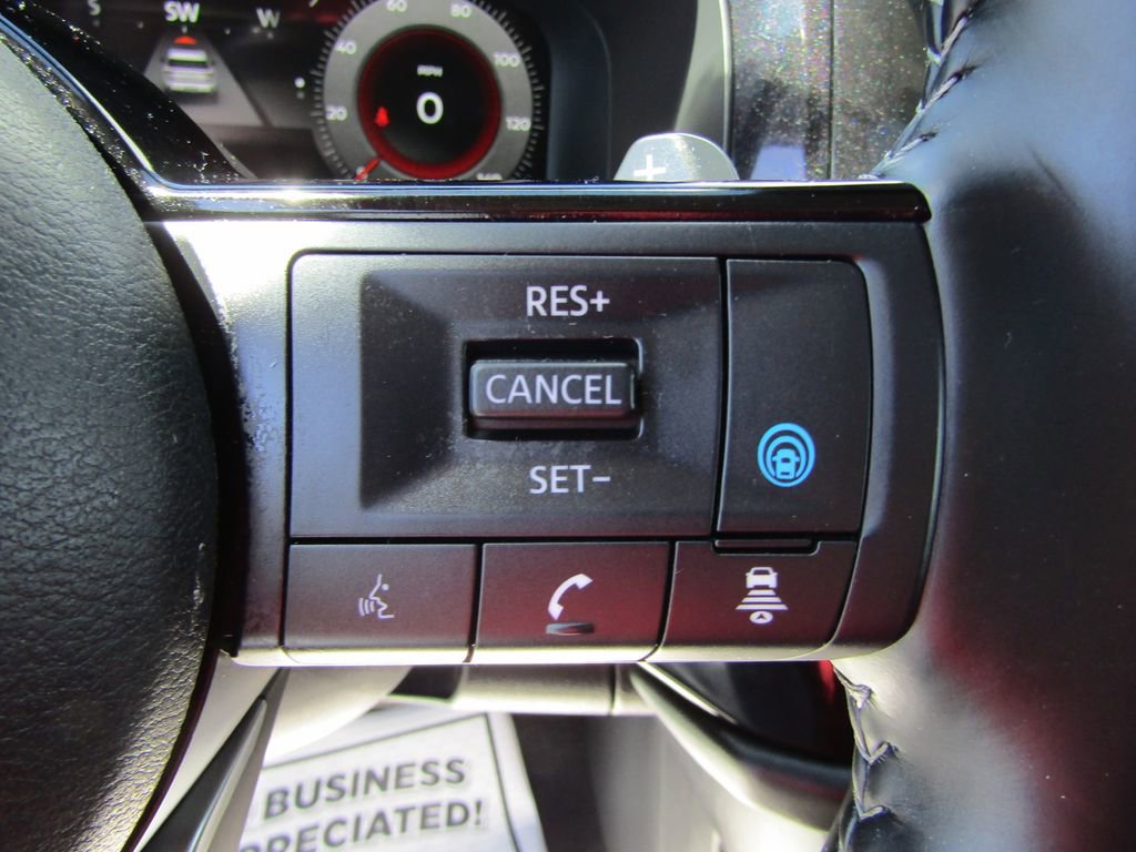 Used 2025 Nissan Pathfinder Platinum w/ Cargo Package AWD/4WD image 23