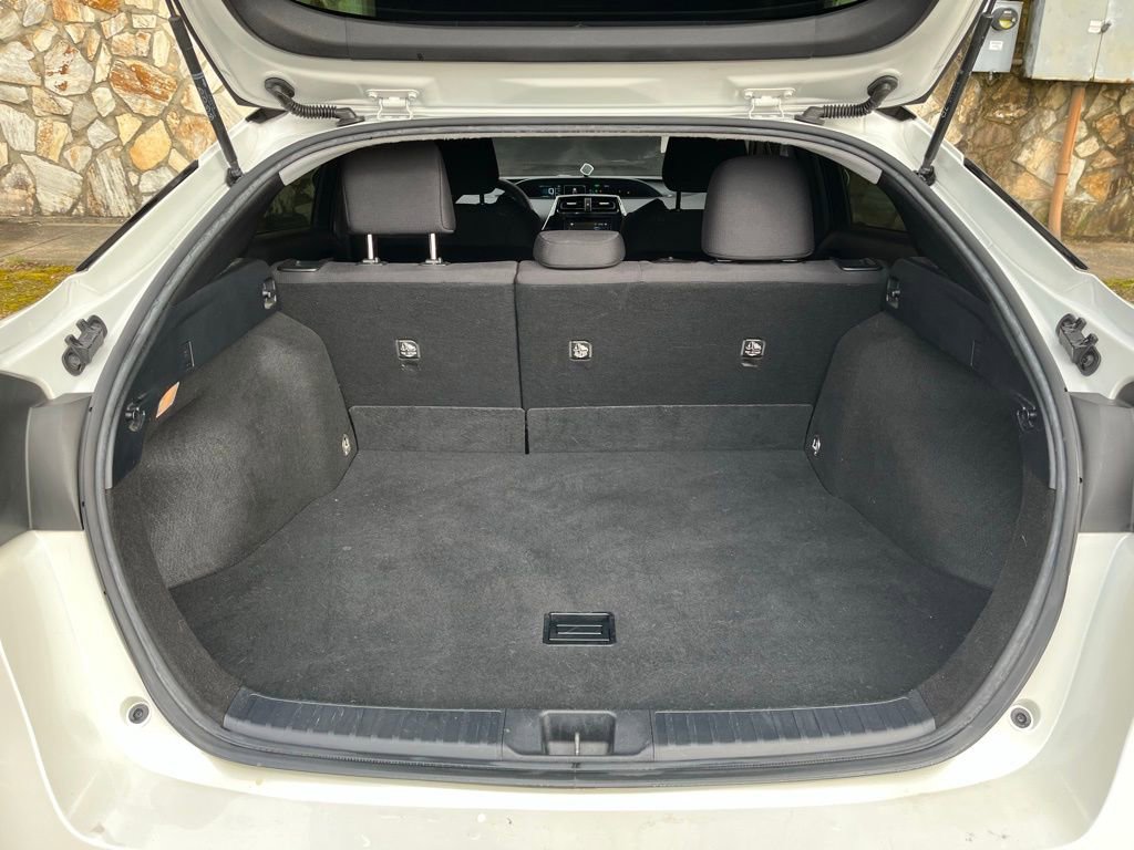 Used 2016 Toyota Prius Two image 15