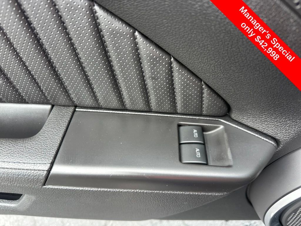 Used 2012 Ford Mustang Shelby GT500 w/ SVT Performance Pkg image 18