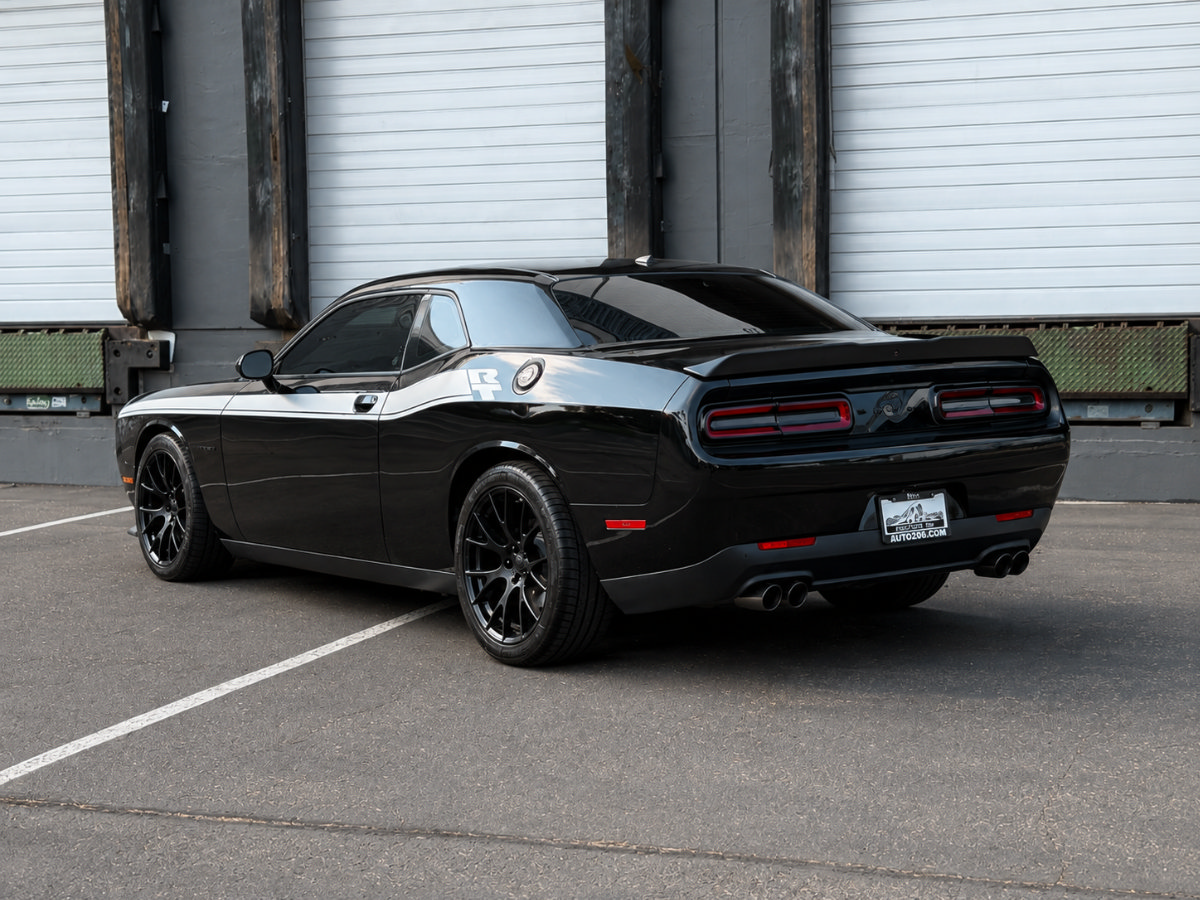 Used 2022 Dodge Challenger R/T w/ Blacktop Package RWD image 6