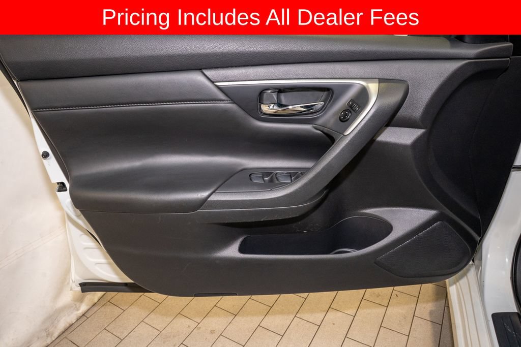 Used 2015 Nissan Altima 2.5 S w/ Power Driver Seat Package FWD image 11