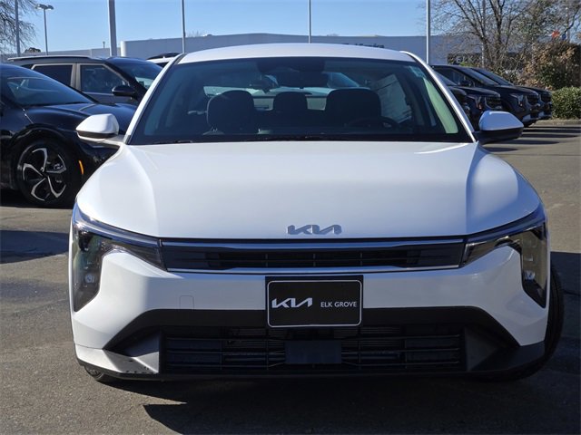 New 2025 Kia K4 LX image 2