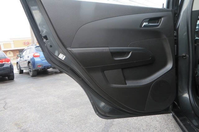 Used 2016 Chevrolet Sonic LT FWD image 36