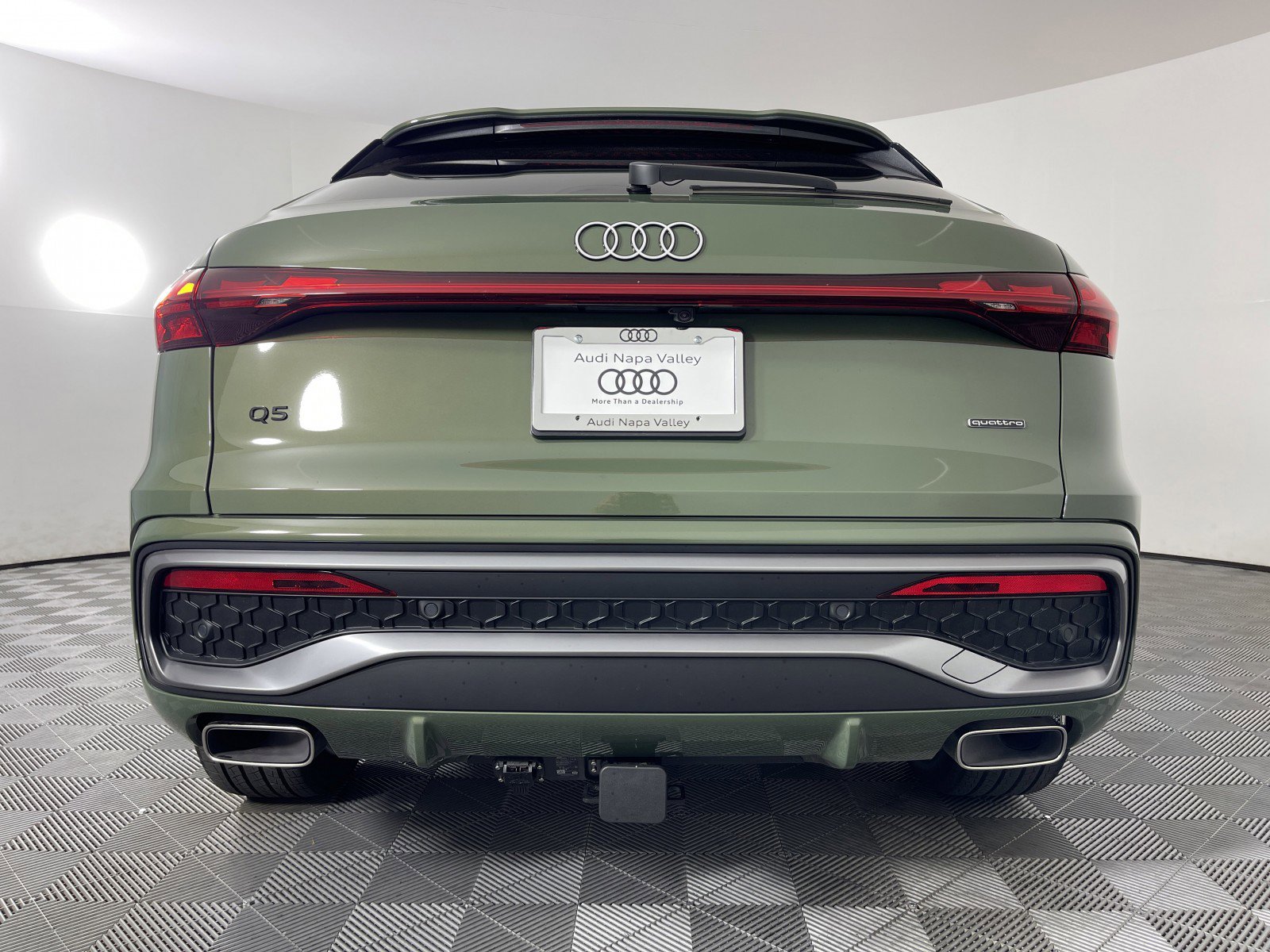 New 2025 Audi Q5 Prestige image 13