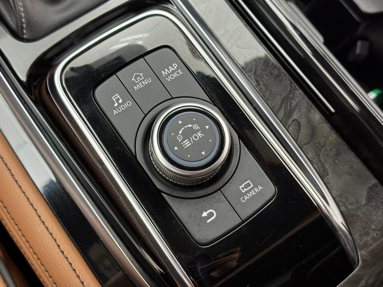 Used 2023 INFINITI QX80 Sensory w/ Cargo Package image 36