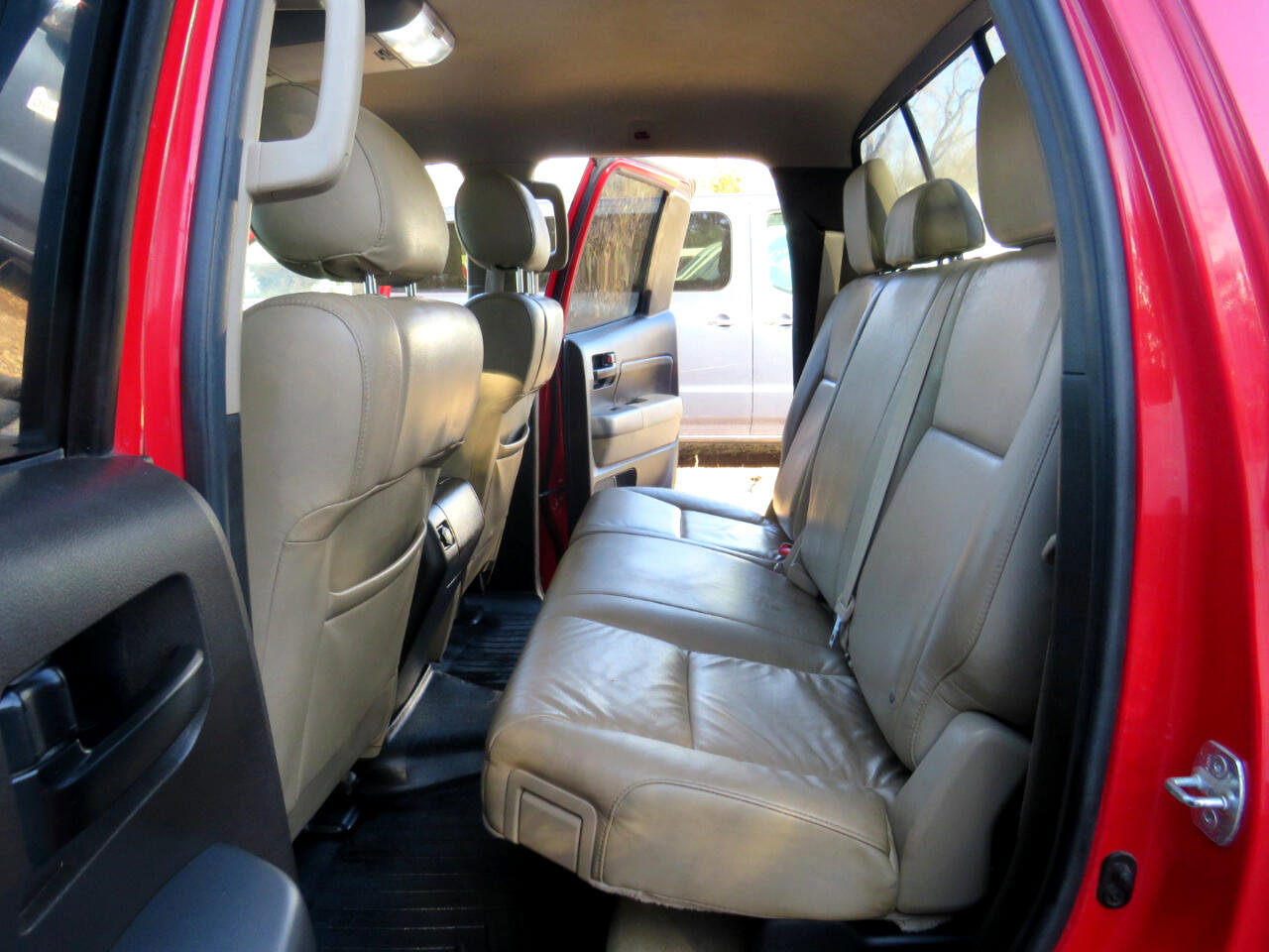 Used 2011 Toyota Tundra Tundra-Grade 5.7L FFV Double C w/ TRD Off-Road Pkg image 28