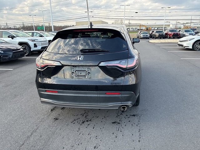 Used 2023 Honda HR-V Sport image 9