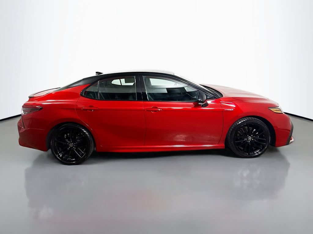 Used 2021 Toyota Camry XSE w/ Navigation Upgrade Package FWD image 8