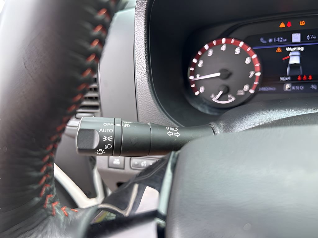 Used 2024 Nissan Frontier PRO-4X w/ Pro Convenience Package image 31