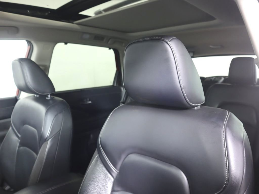 Used 2022 Nissan Pathfinder SL w/ SL Premium Package image 23