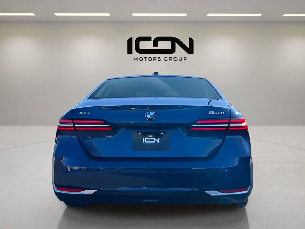 Used 2026 BMW 540i xDrive AWD/4WD image 4