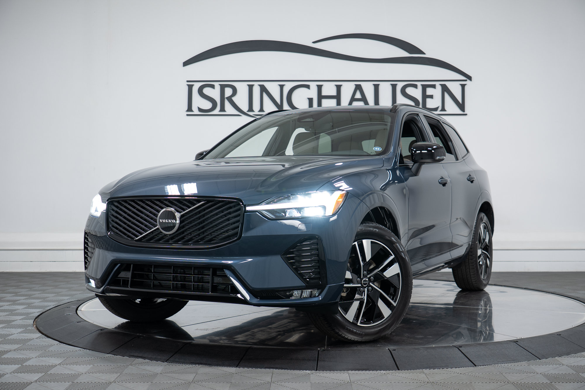 New 2027 Volvo XC60 B5 Core AWD/4WD image 26
