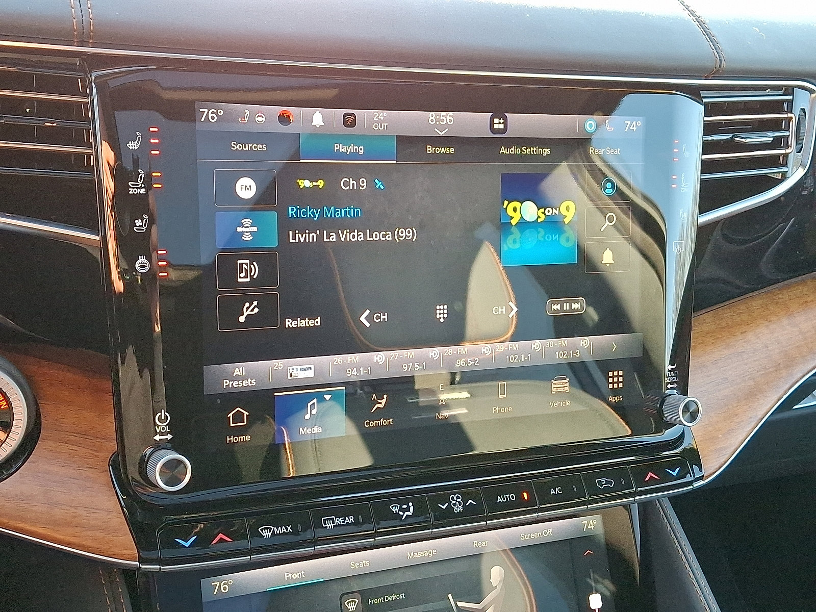 Certified 2024 Jeep Grand Wagoneer Series III w/ Rear Seat Video Group 1 image 25