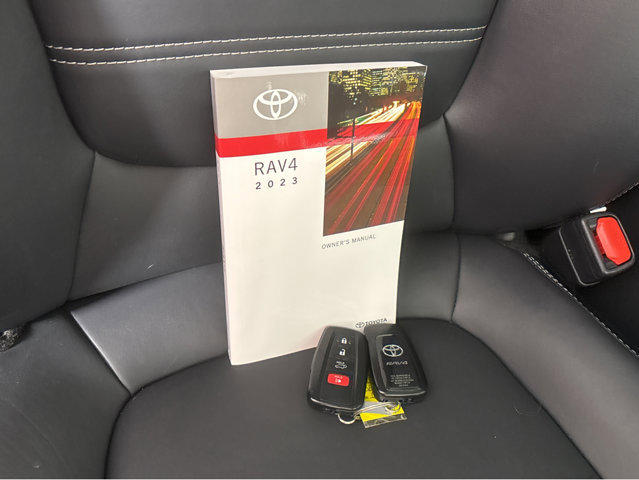 Used 2023 Toyota RAV4 XLE Premium image 42