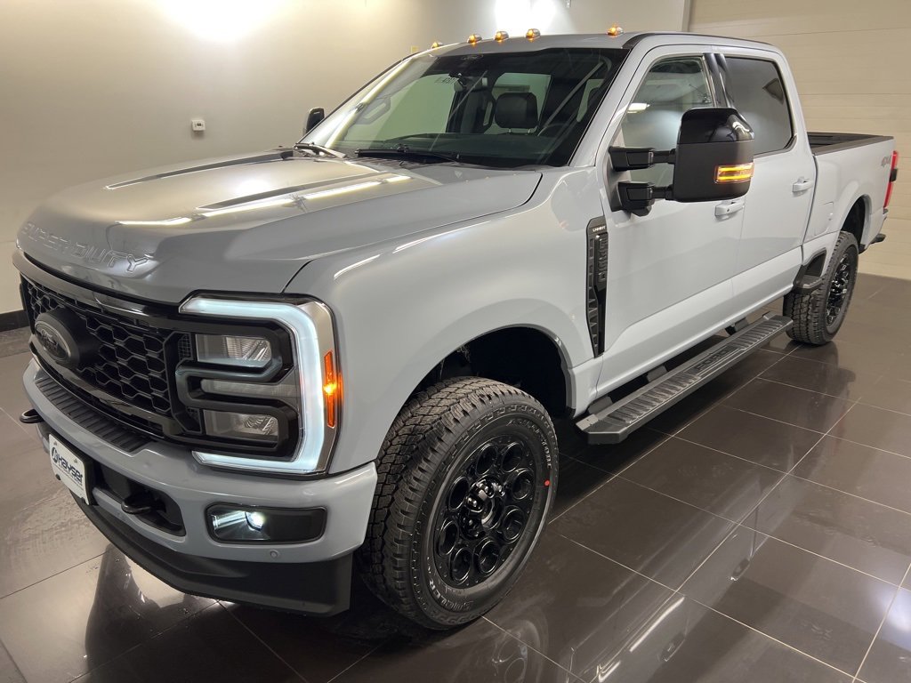 New 2026 Ford F350 Lariat w/ Black Appearance Package image 3