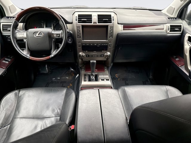 Used 2018 Lexus GX 460 image 14