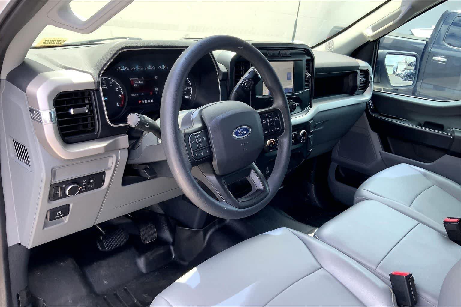 Used 2022 Ford F150 XL w/ Equipment Group 101A High RWD image 2