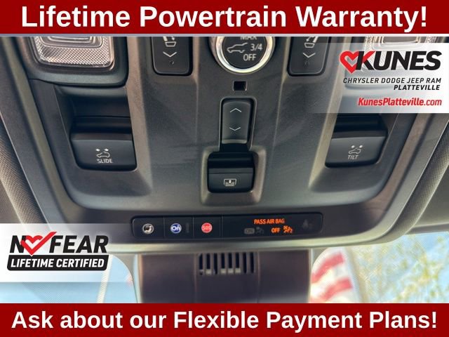 Used 2024 GMC Yukon XL Denali Ultimate AWD/4WD image 41