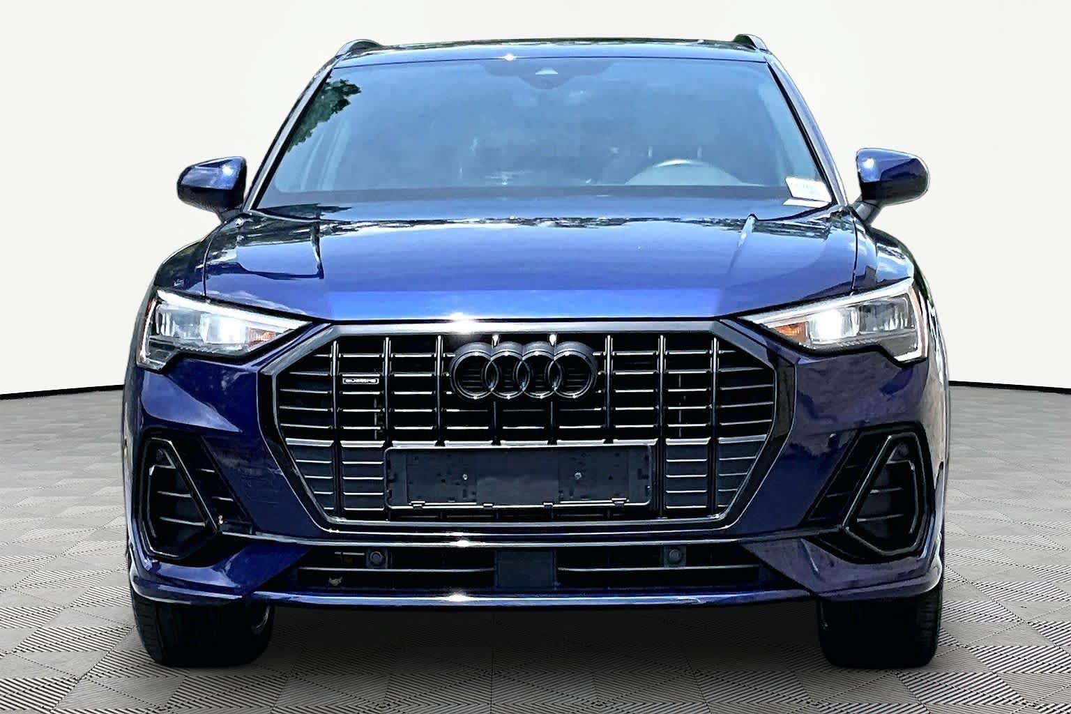 Used 2021 Audi Q3 2.0T Premium w/ 20" Wheel Package AWD/4WD image 4