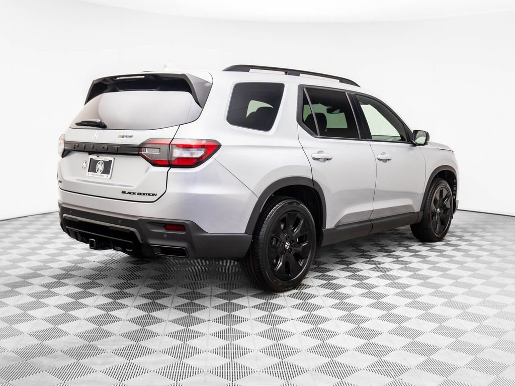 New 2026 Honda Pilot Black Edition image 6