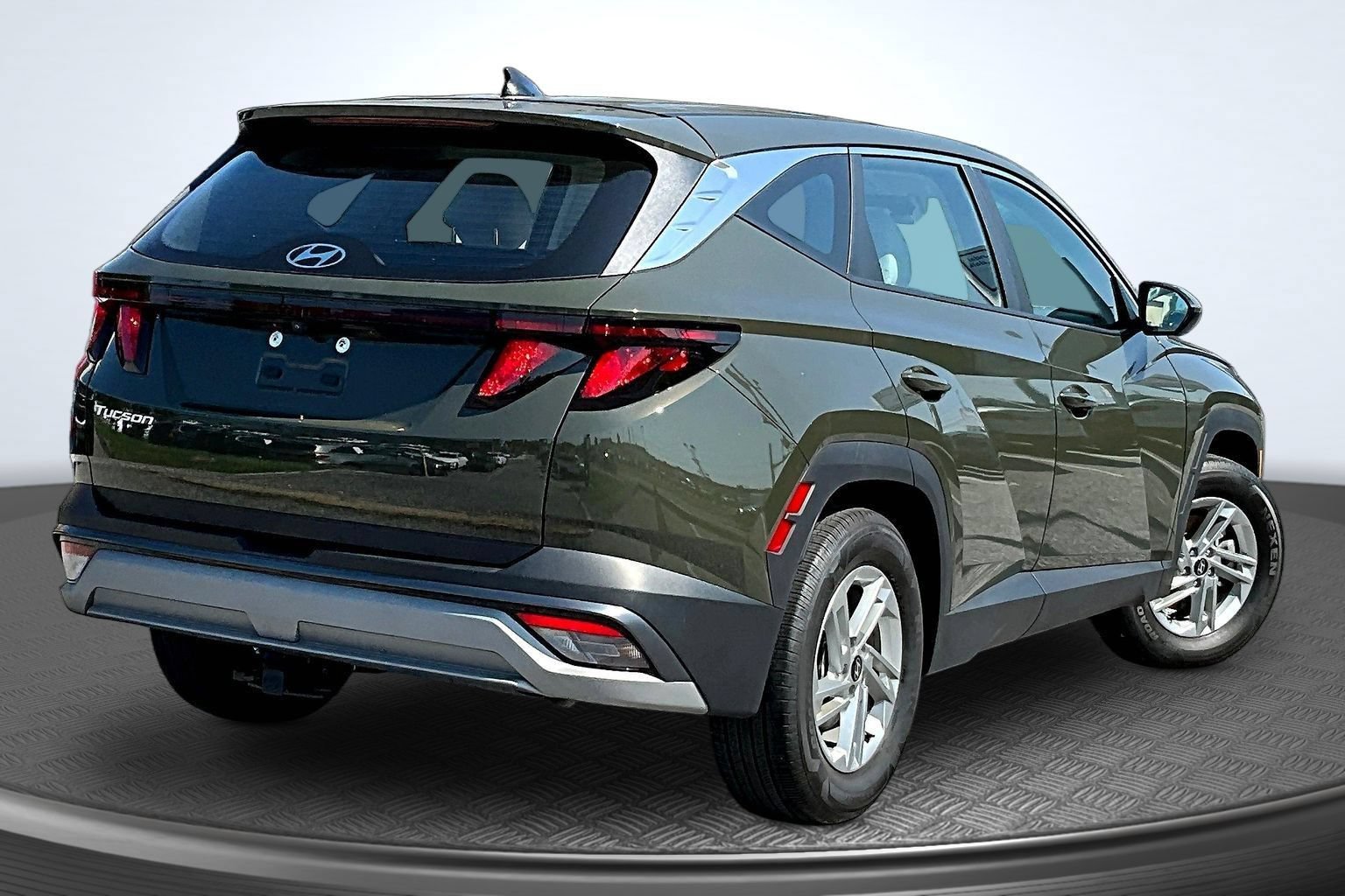 Used 2025 Hyundai Tucson SE FWD image 6