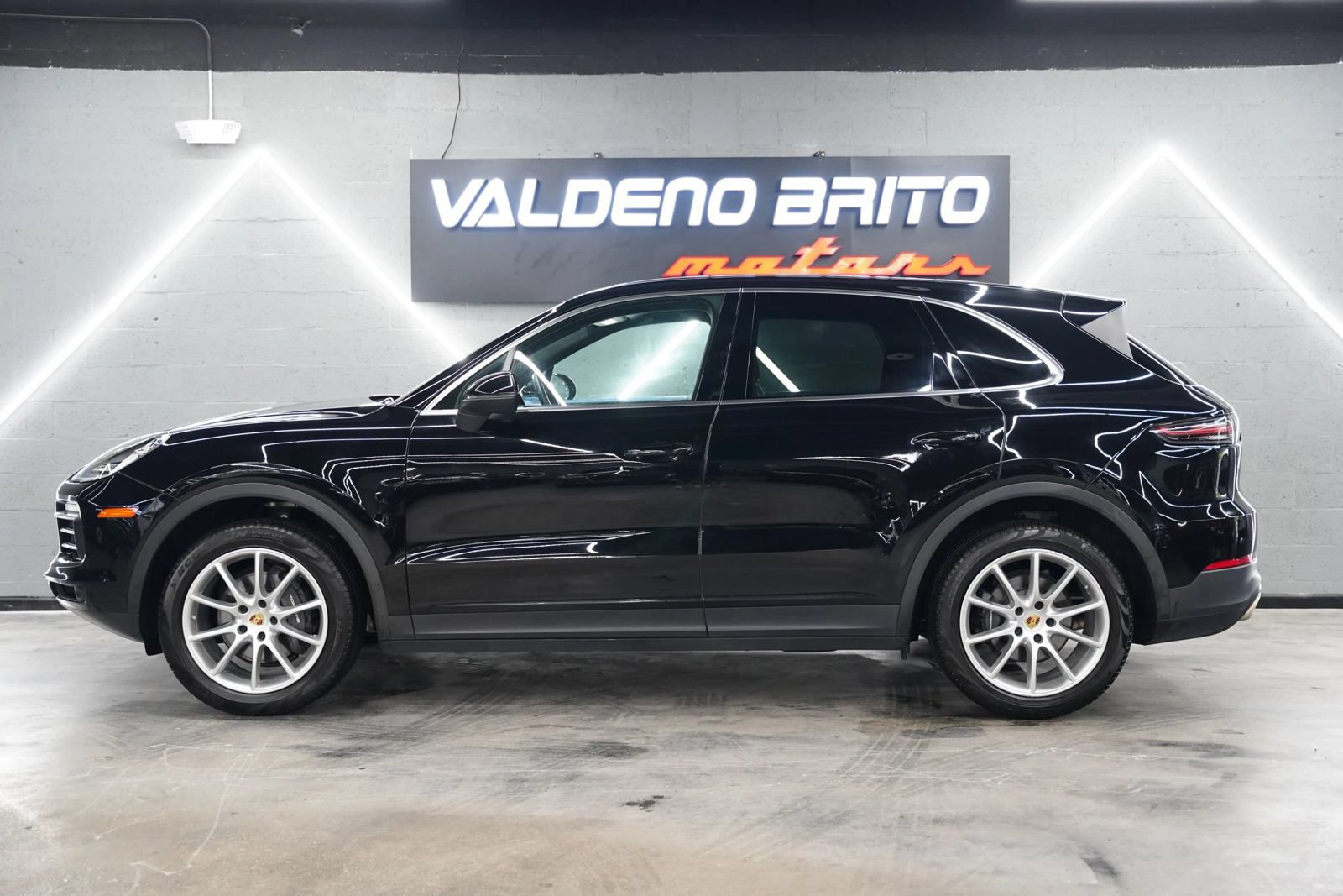 Used 2019 Porsche Cayenne AWD/4WD image 10