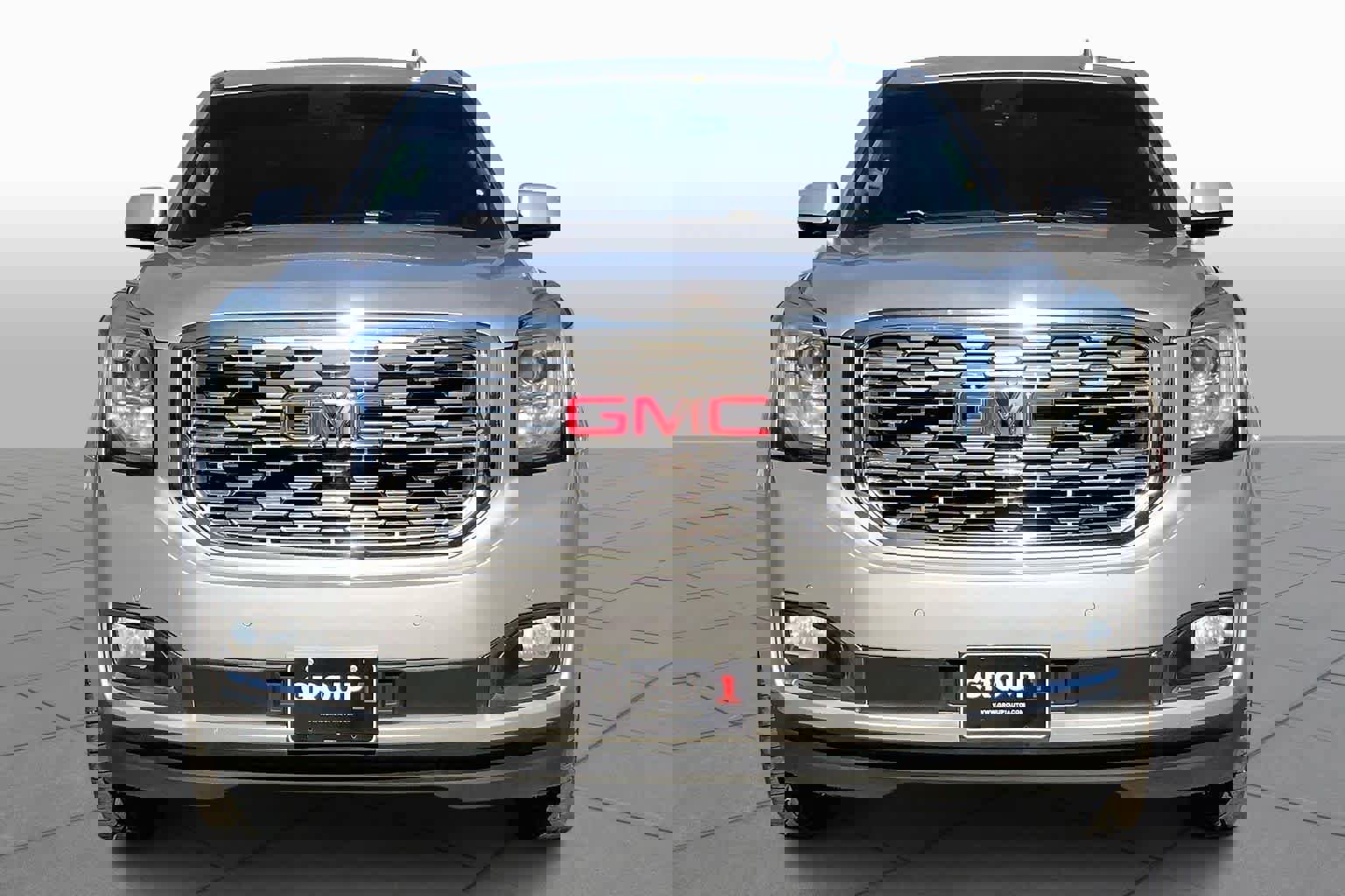 Used 2019 GMC Yukon XL Denali w/ Open Road Package image 3