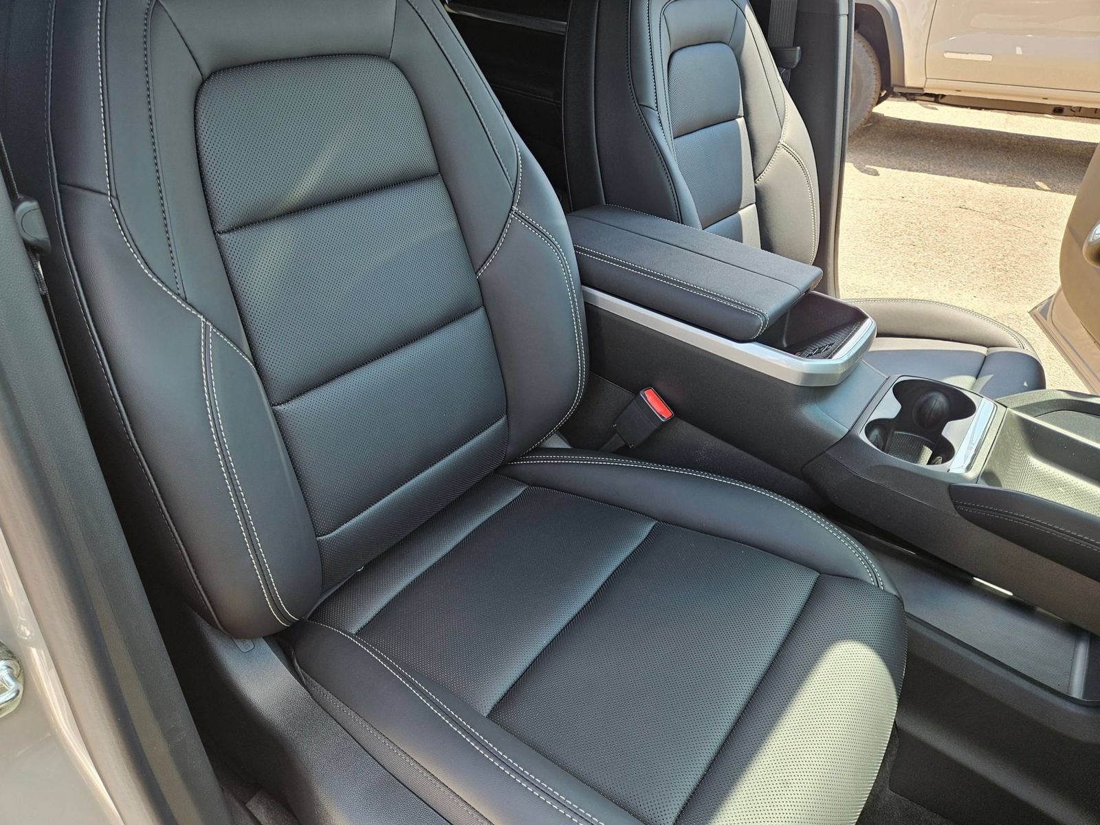 New 2026 GMC Terrain Elevation w/ Elevation Premium Package AWD/4WD image 29
