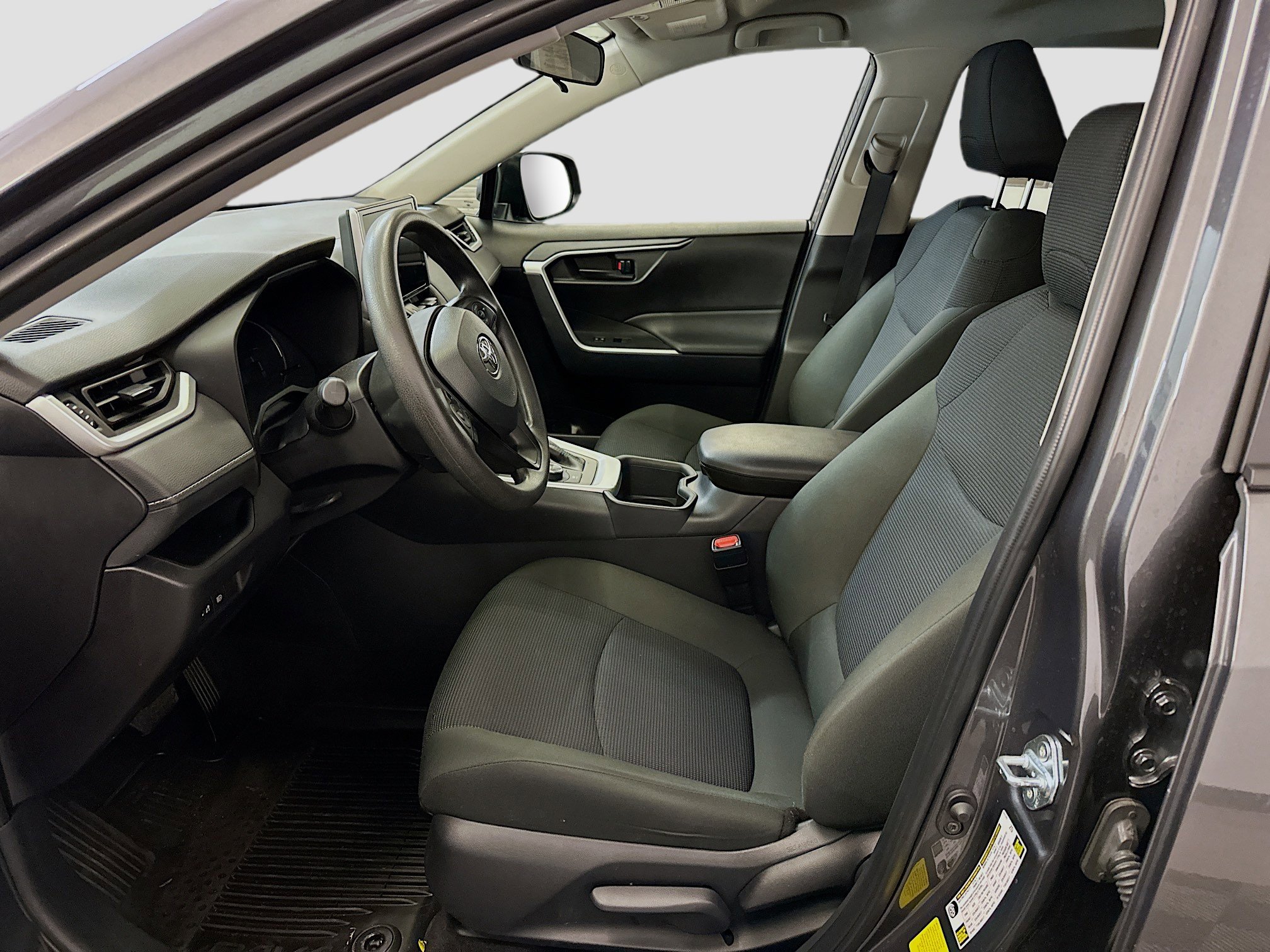 Used 2025 Toyota RAV4 LE image 13