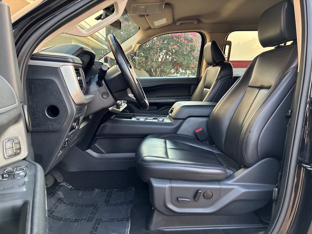 Used 2024 Ford Expedition XLT AWD/4WD image 16