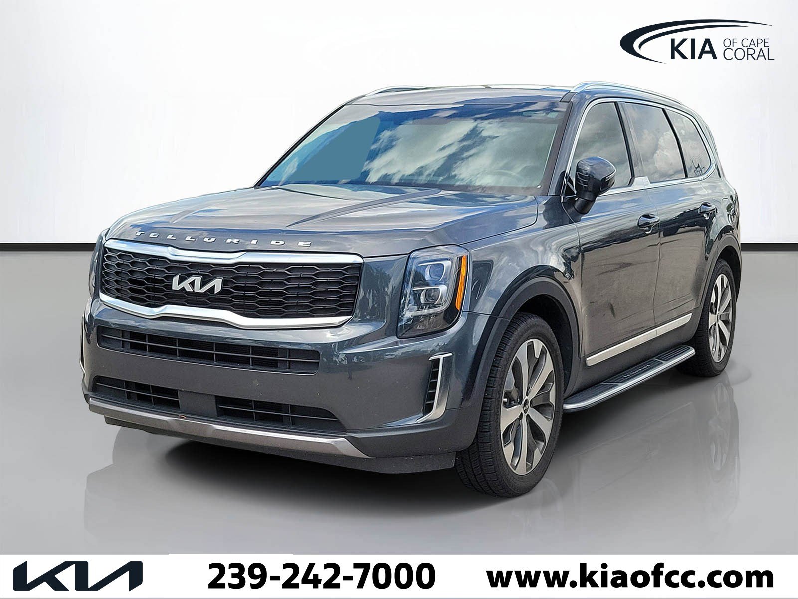 Used 2022 Kia Telluride EX w/ EX Premium Package image 3