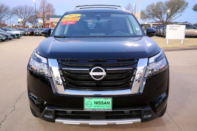 Certified 2025 Nissan Pathfinder SL image 4