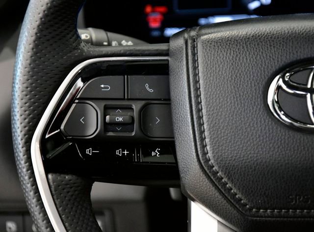 Used 2024 Toyota Sequoia Platinum image 15