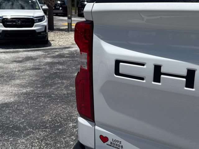 Used 2021 Chevrolet Silverado 1500 LTZ w/ Technology Package AWD/4WD image 15