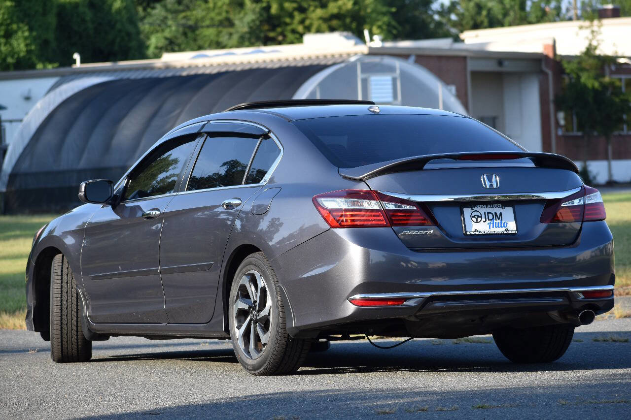 Used 2017 Honda Accord EX-L image 7