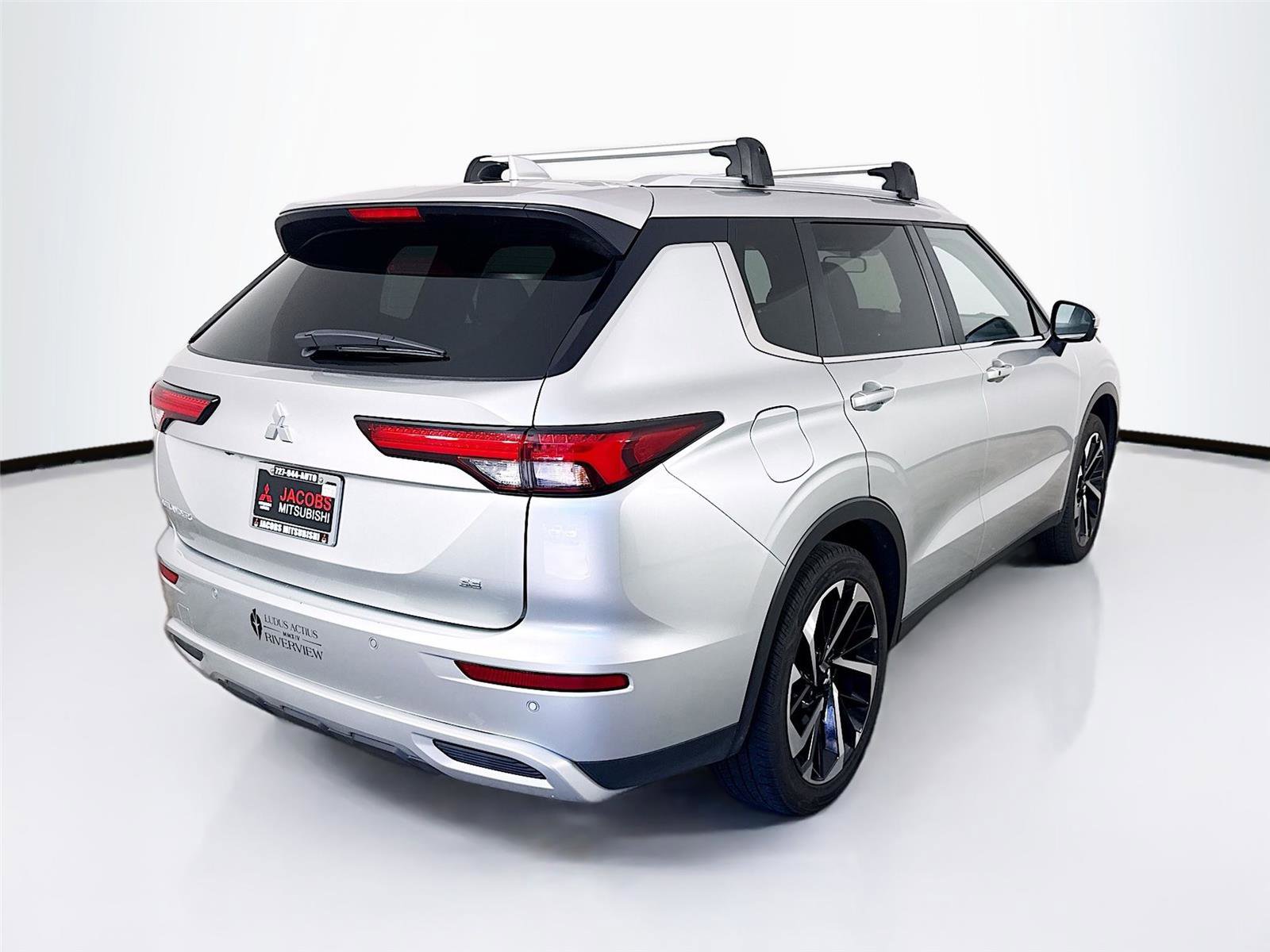 Used 2024 Mitsubishi Outlander SE FWD image 10