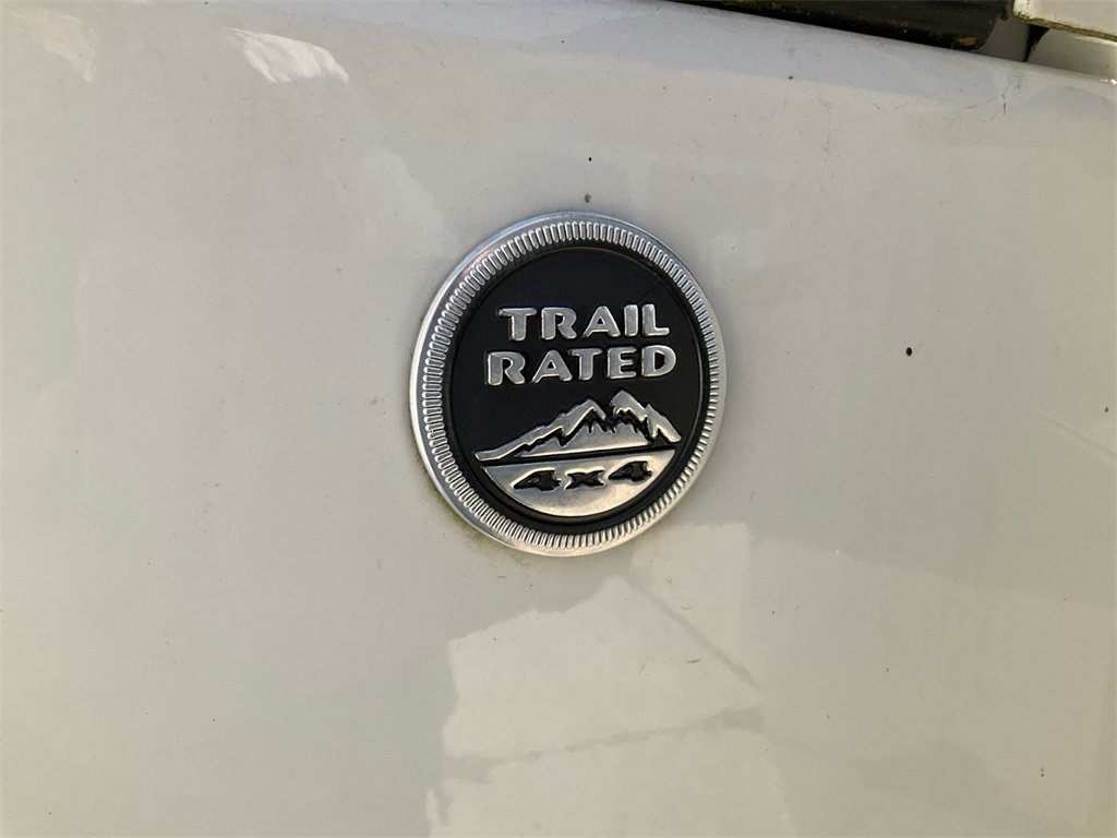 Used 2016 Jeep Wrangler Unlimited Sahara w/ Connectivity Group image 30