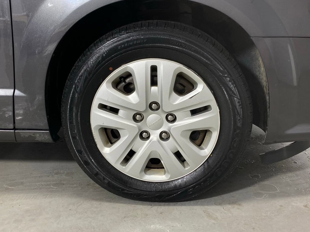 Used 2019 Dodge Grand Caravan SE FWD image 11