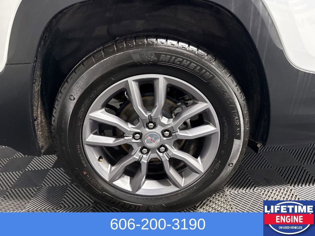 Used 2024 GMC Terrain SLT image 6