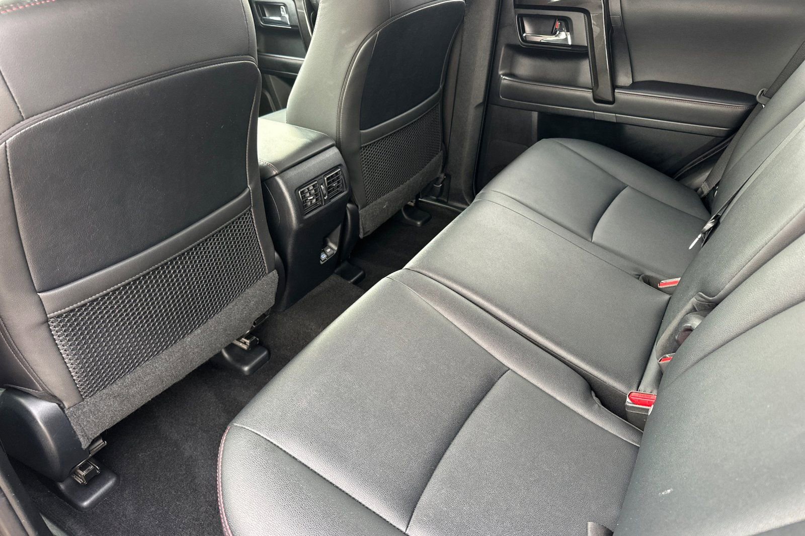 Certified 2024 Toyota 4Runner TRD Off-Road Premium image 15