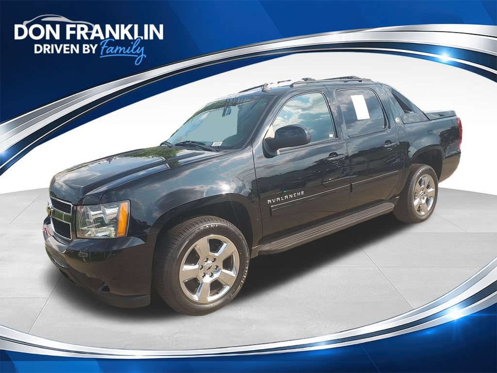 Used 2013 Chevrolet Avalanche LS RWD image 1