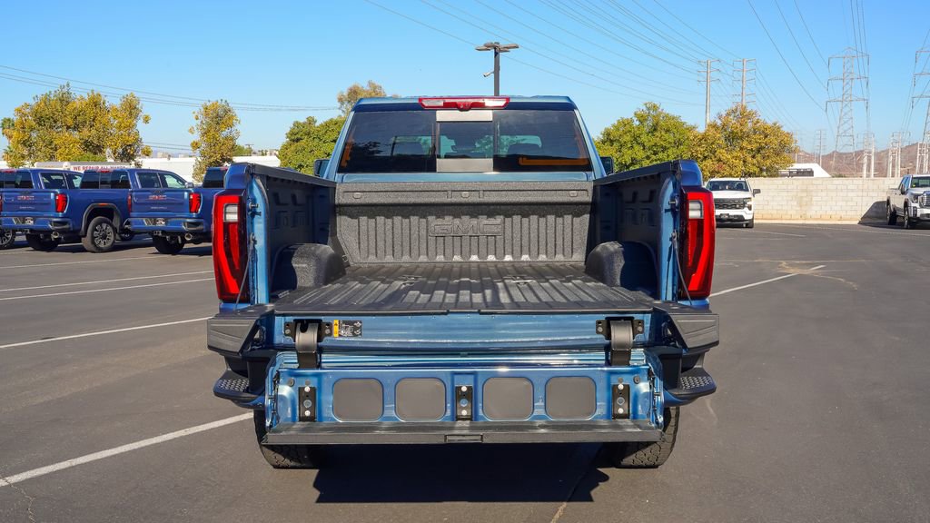 New 2026 GMC Sierra 3500 Denali w/ Denali Reserve Package image 9