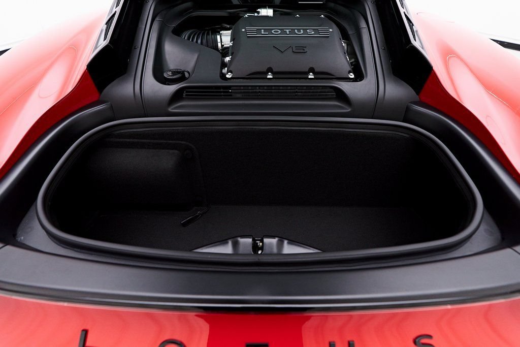 Used 2025 Lotus Emira RWD image 25