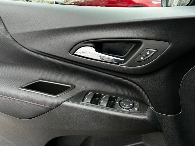 Used 2023 Chevrolet Equinox RS image 11
