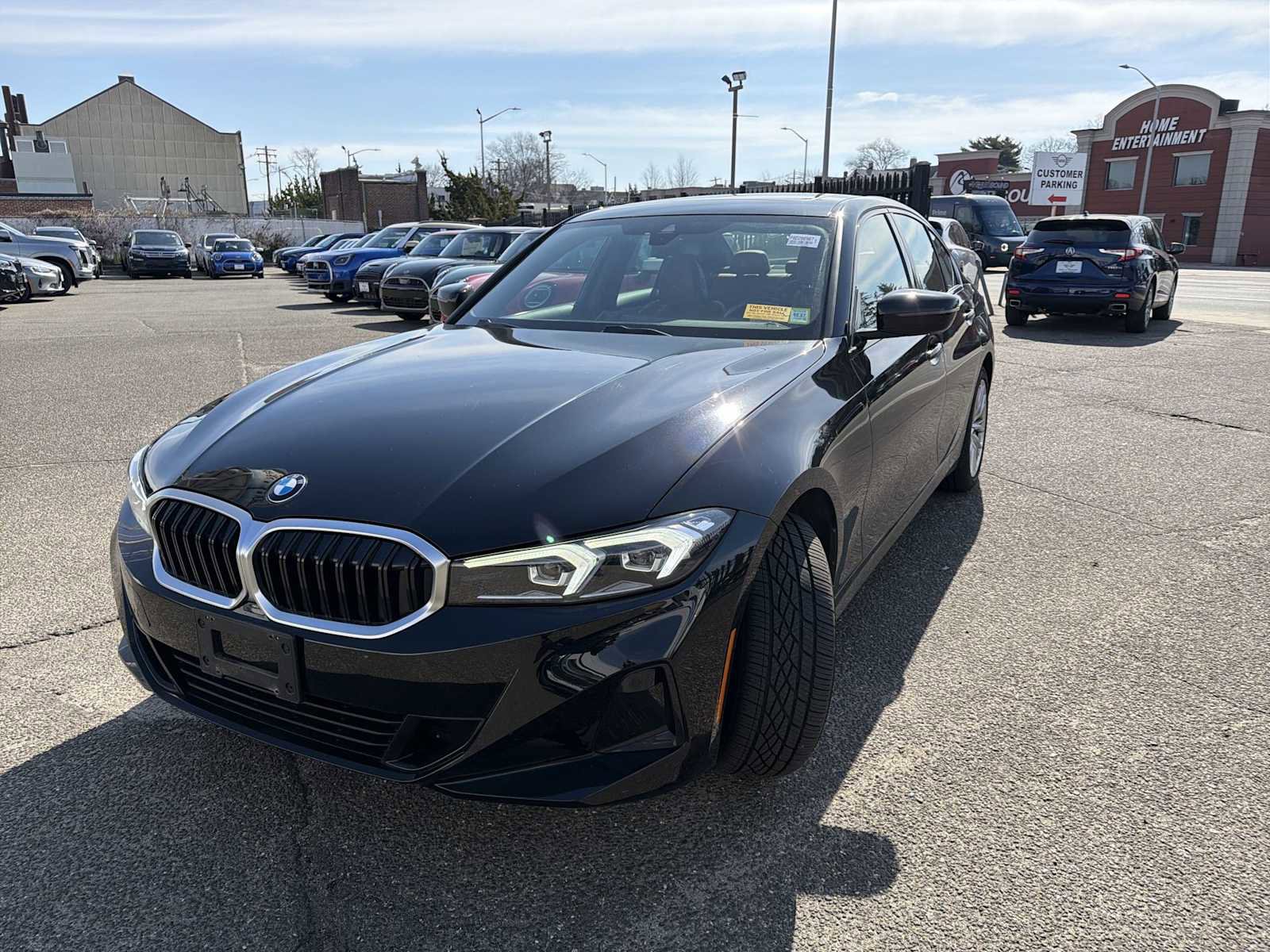 Used 2023 BMW 330i xDrive 330i xDrive w/ Convenience Package image 3