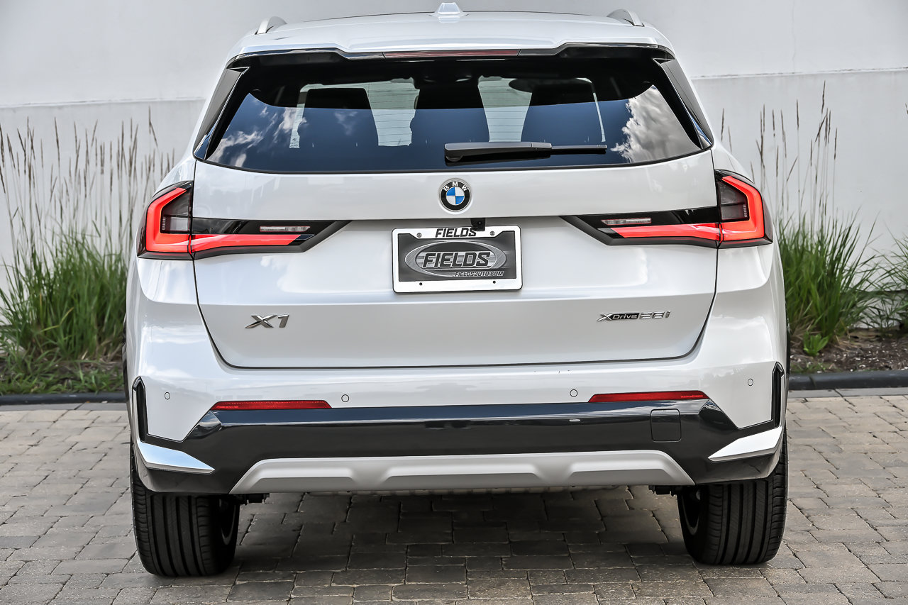 Used 2026 BMW X1 xDrive28i AWD/4WD image 12