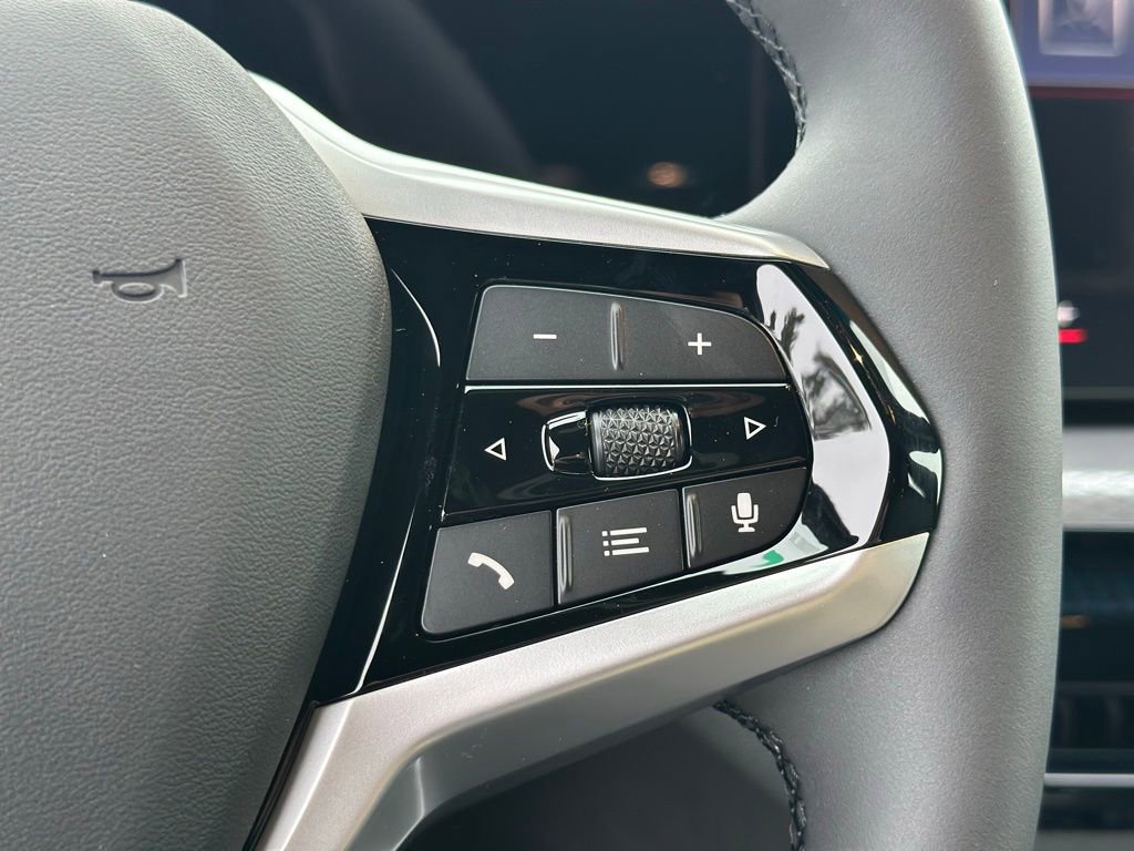 New 2025 BMW i4 xDrive40i w/ Premium Package image 31