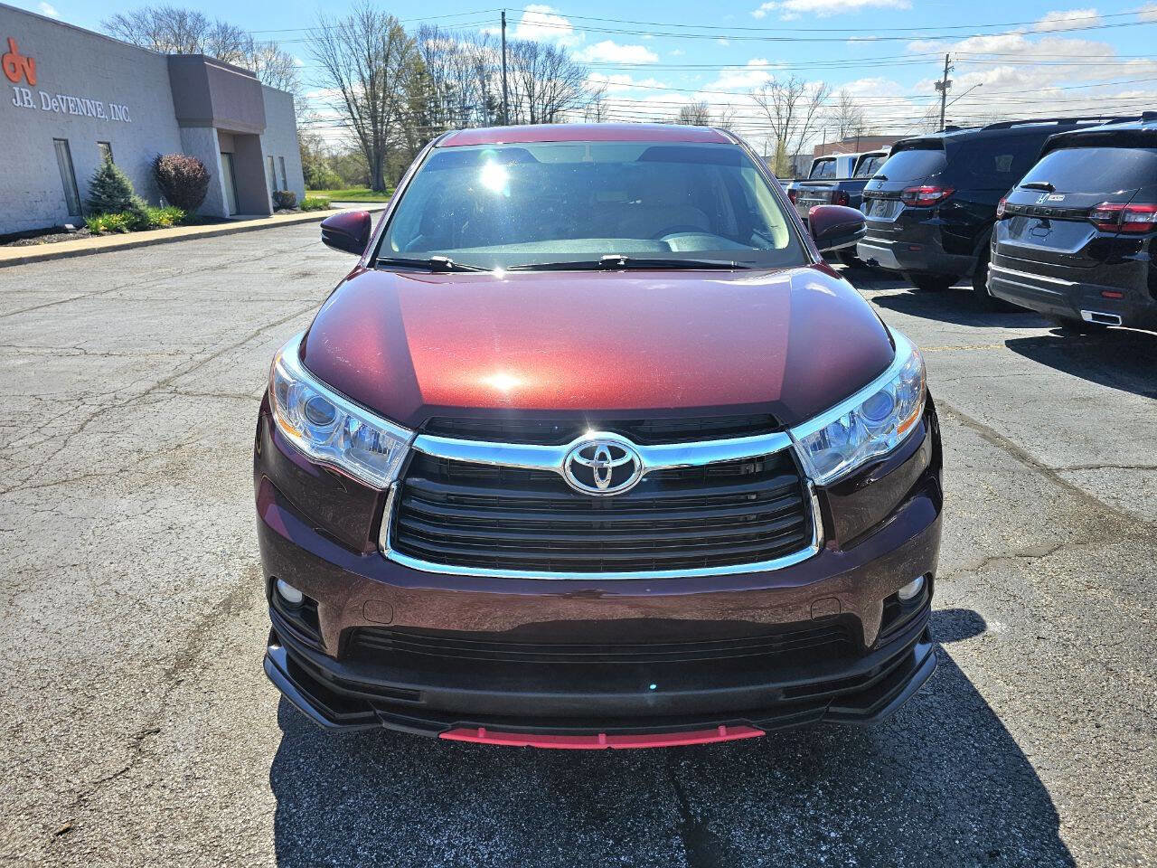 Used 2014 Toyota Highlander Plus FWD image 3
